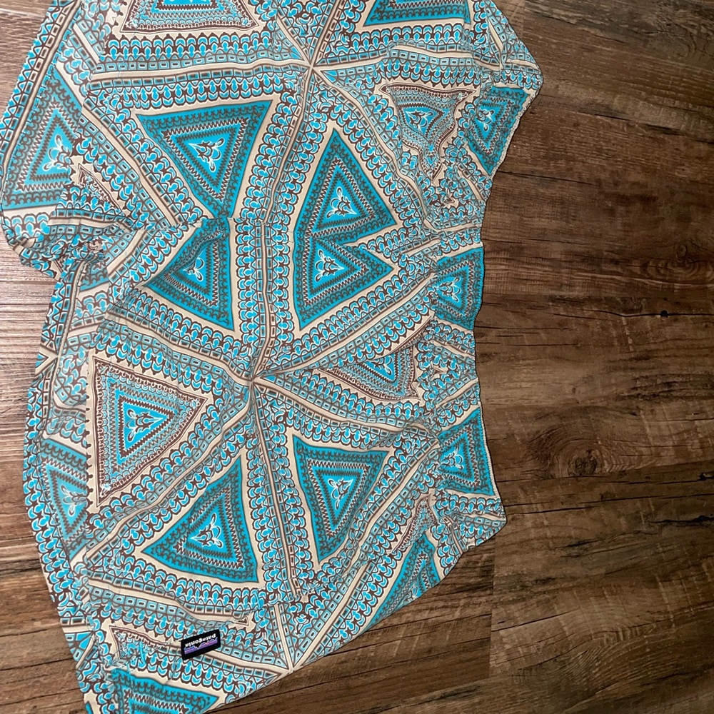 Patagonia Teal and Beige Patterned Athletic Shorts